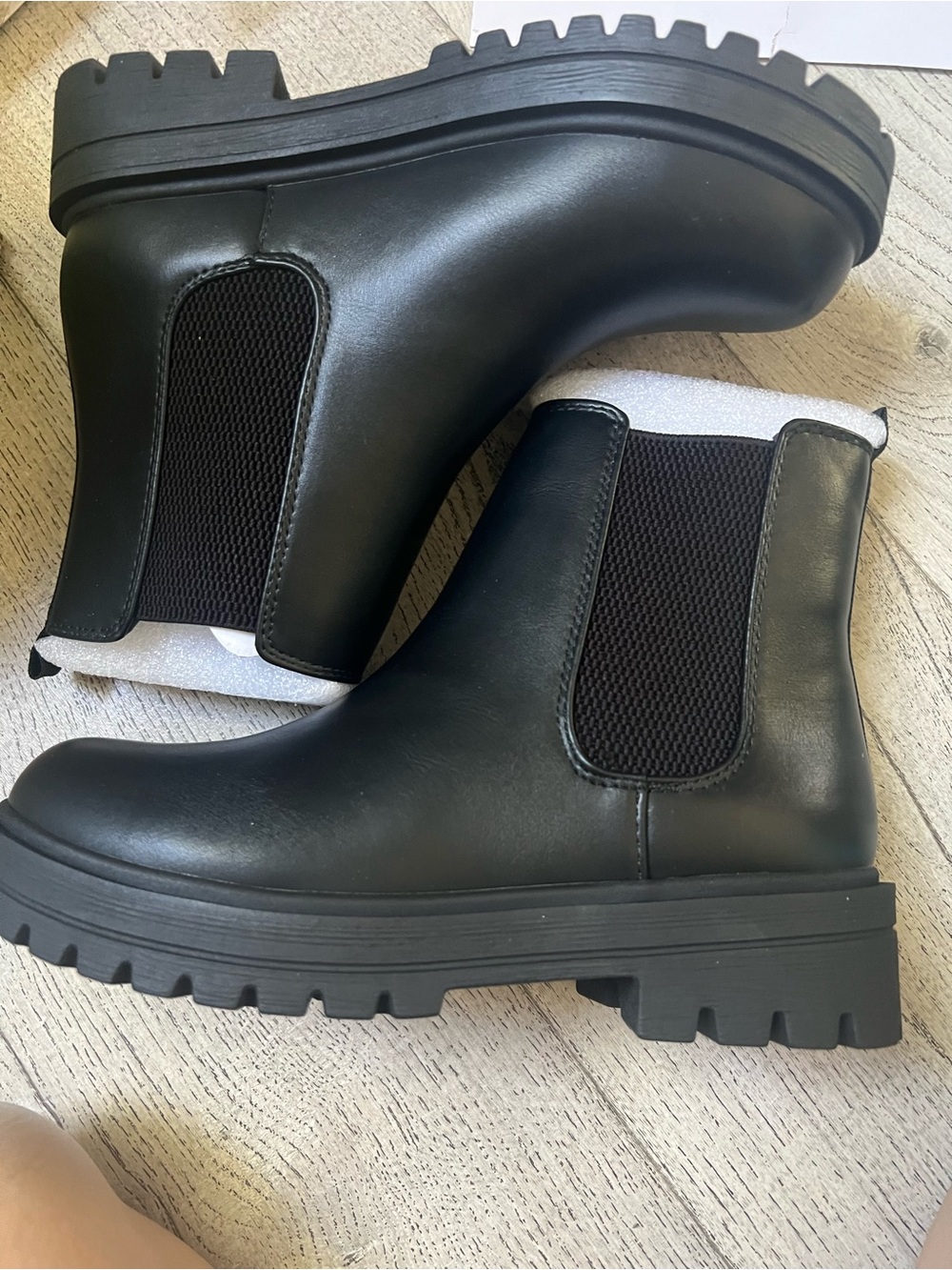 Soda women shoes flat  Black Chelsea Lug Boots 7.5